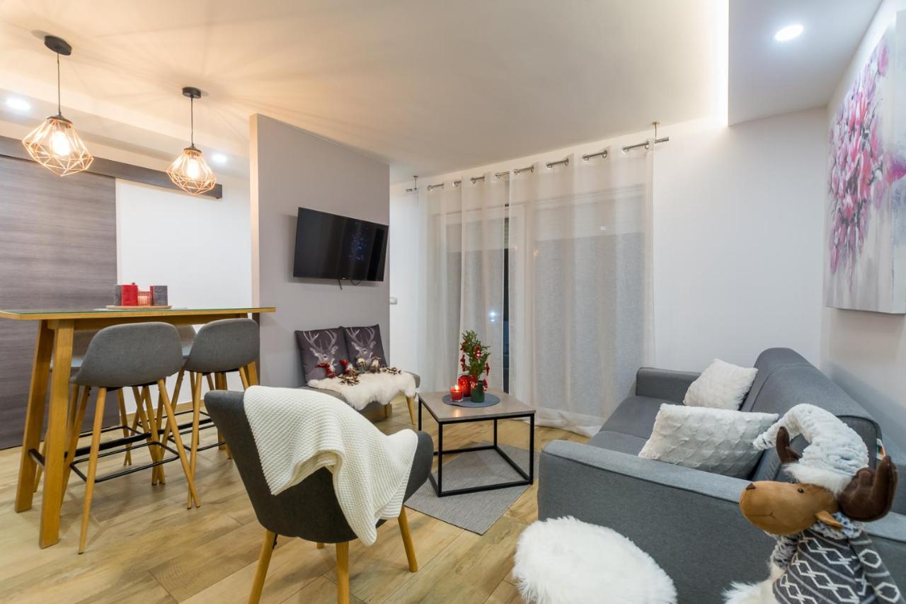 Lavanda Maslina - New Luxury Apartments Póla Kültér fotó